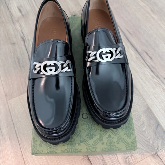 Gucci Black Patent Leather Horsebit Chain Loafers
